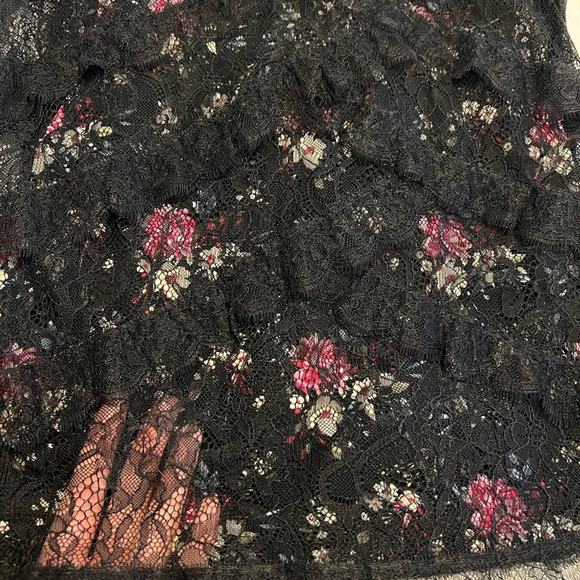 White House Black Market Black Flower Tank Top Under Ruffled Lace Tank Top Sz XS - Picture 7 of 9